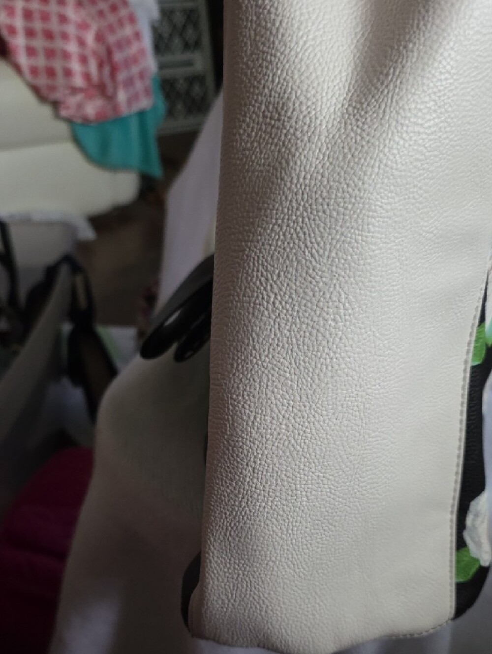 Betsey Johnson Black Floral Tote with White Rose Print and Bow Accent NWOT - Picture 6 of 10